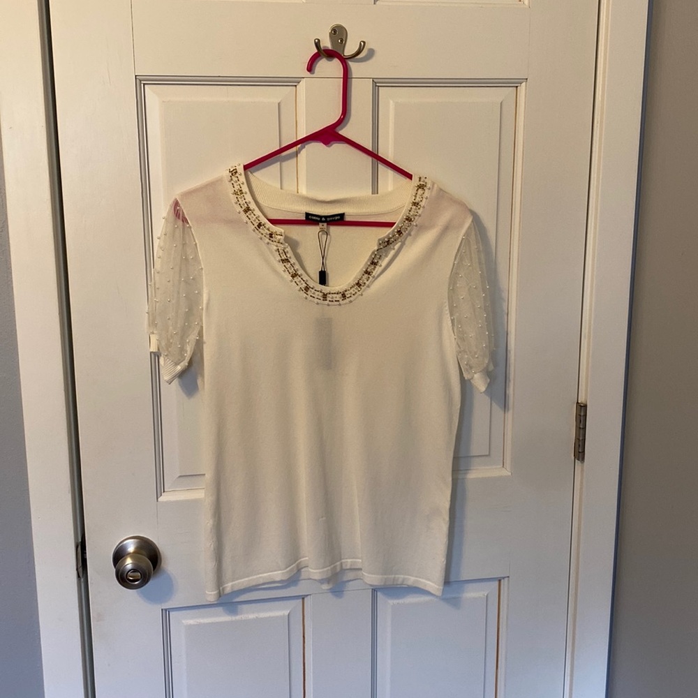Cable and Gauge white short sleeved sweater with beading